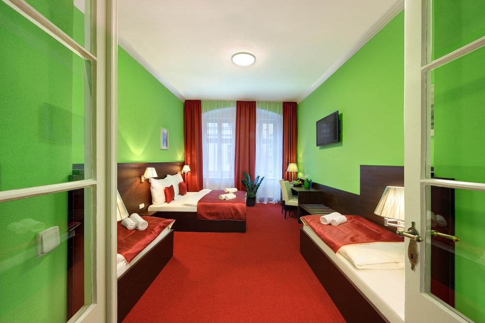 Comfort Quadruple Room