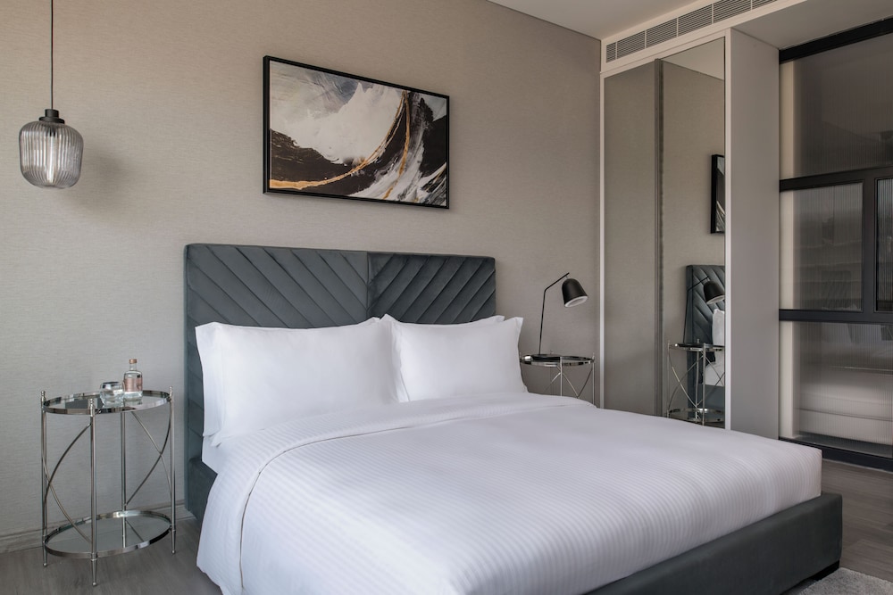 Premium Apartment, 1 Bedroom (Residence) - Photo 2