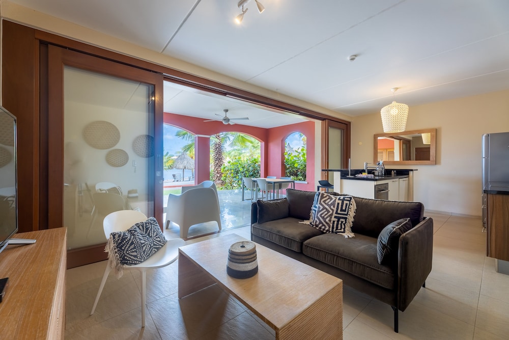Family Apartment, 4 Bedrooms, Balcony, Bay View photo 3