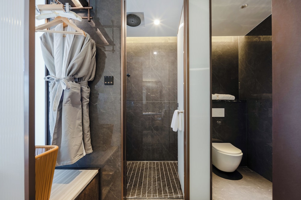 Luxury Single Room, City View photo 3