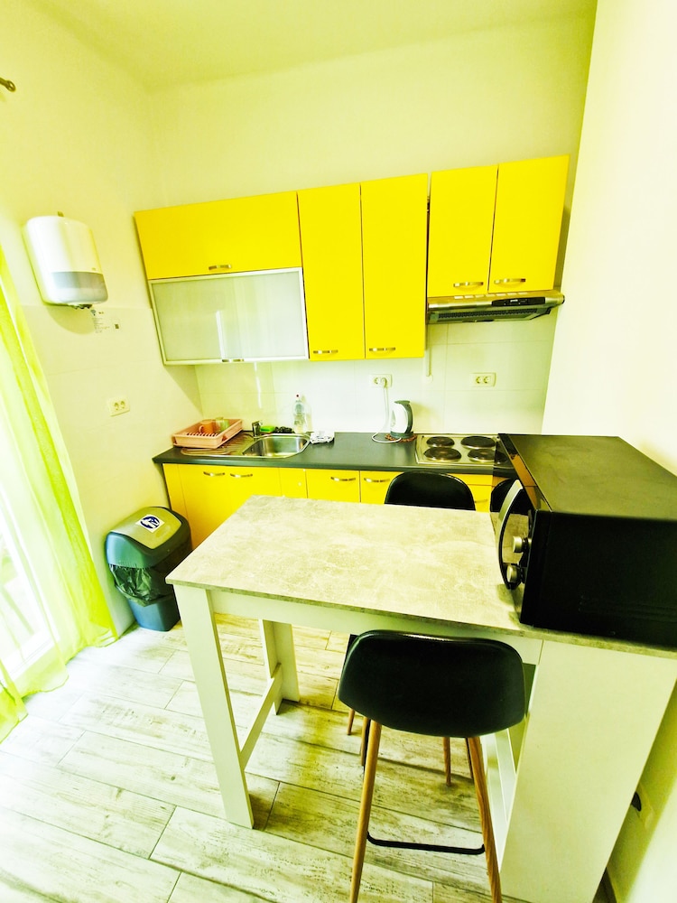 Triple Room, Non Smoking, Private Bathroom - Photo 6