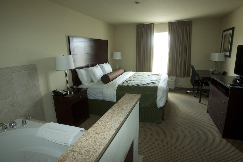 Suite, 1 King Bed, Whirlpool Tub, Non Smoking