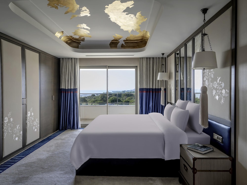 Suite, 1 King Bed