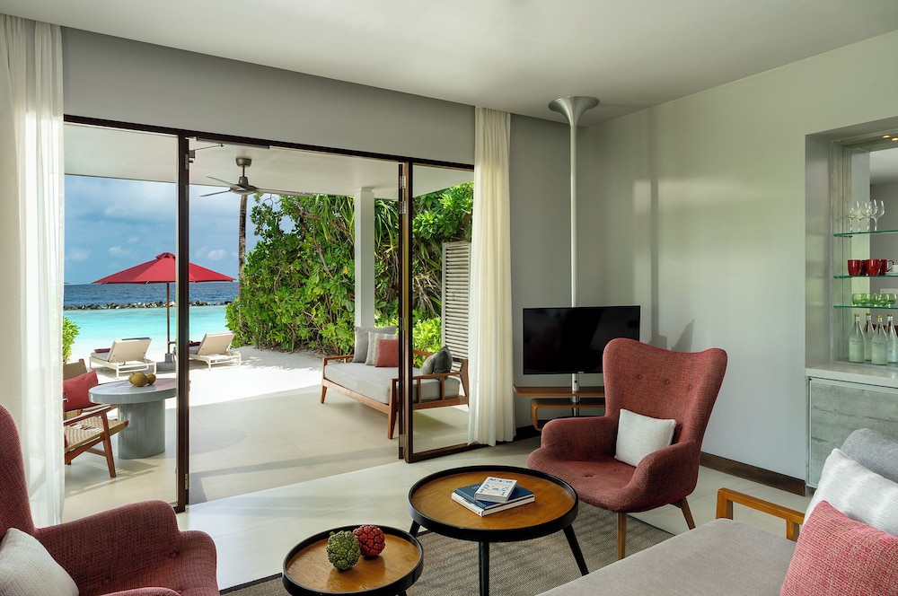 Beach Suite with Garden Pool