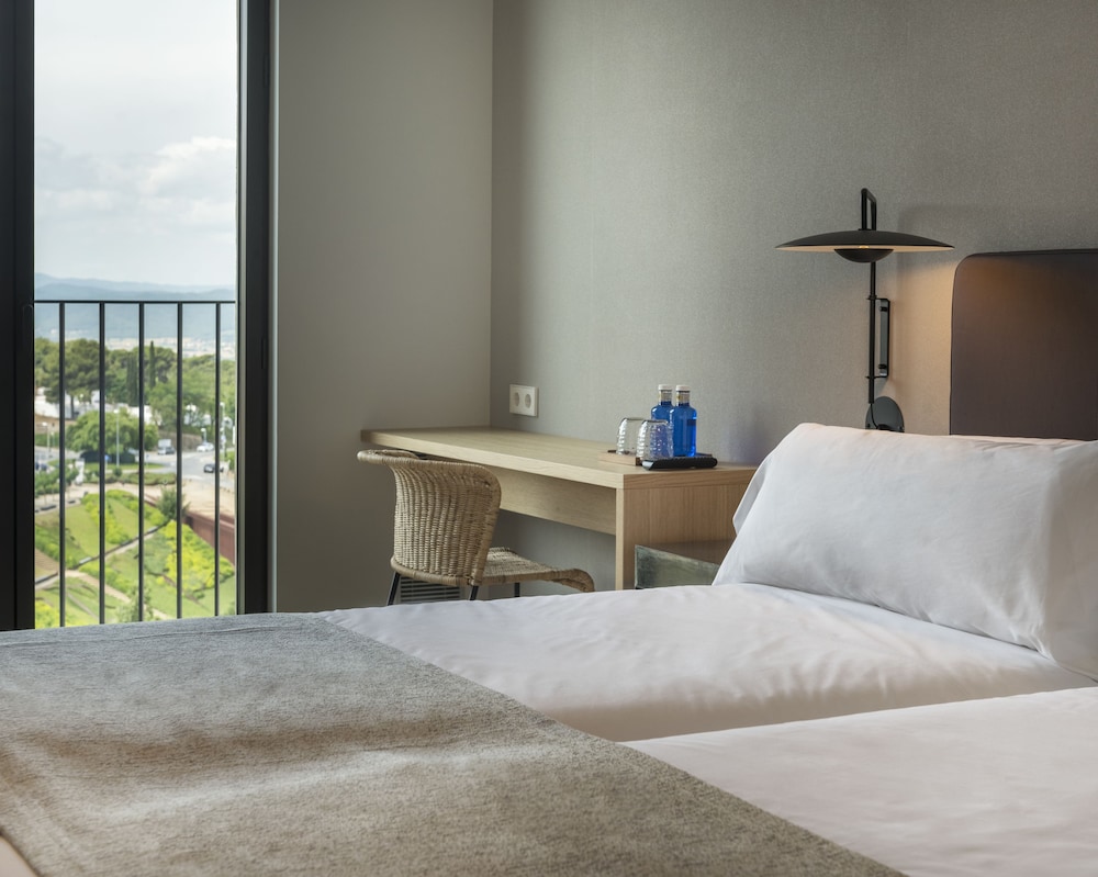 Standard Double or Twin Room, Garden View