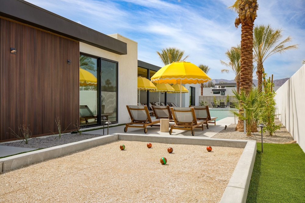 Villa photo 3