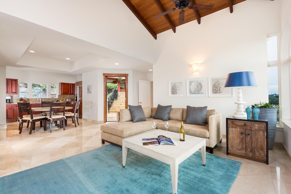 Villa (Inquire Today about last minute disco) photo 1