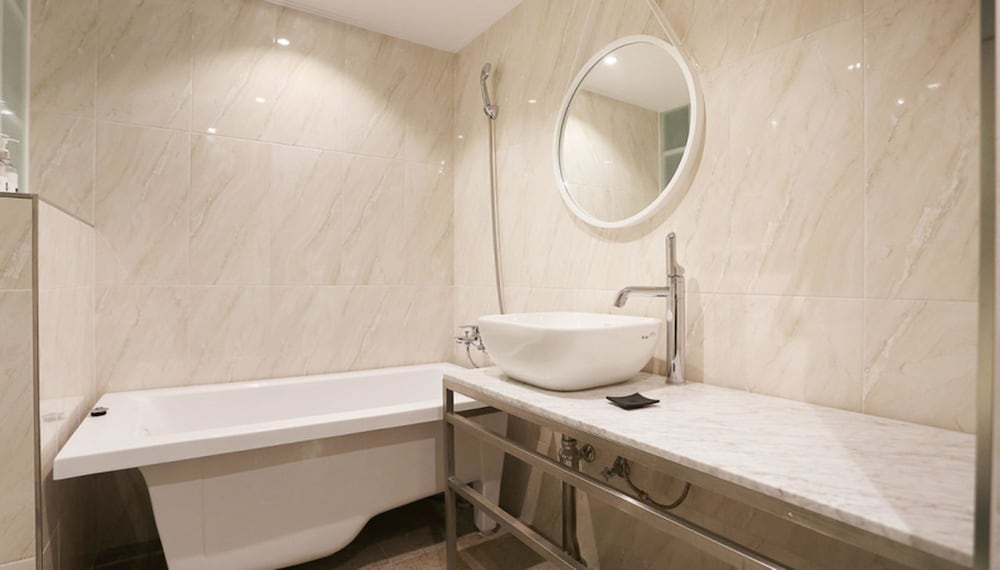 Standard Room, Bathtub (Netflix, Disney+, Watcha, Laftel Available) photo 3