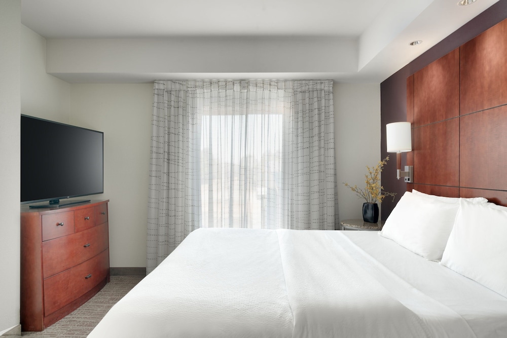 Suite, 2 Bedrooms - Photo 6
