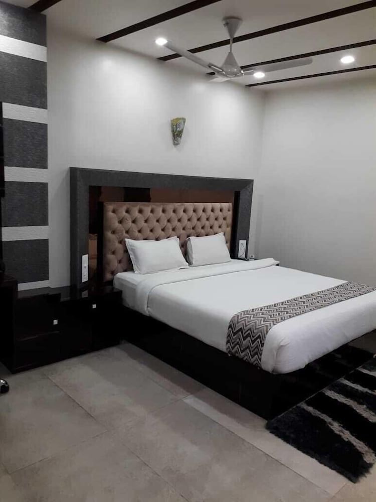 Luxury Double Room photo 1