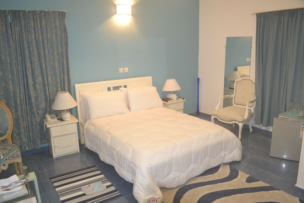 Comfort Room, 1 Bedroom, Non Smoking, Garden View photo 2