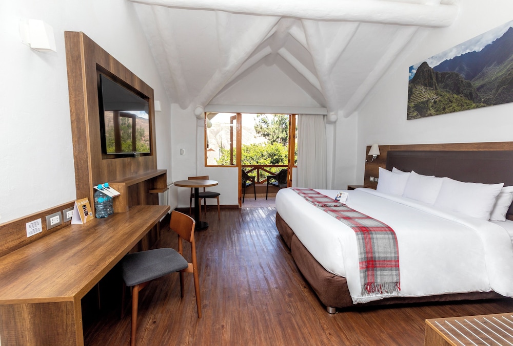 Superior Room, 1 King Bed, Garden View photo 1