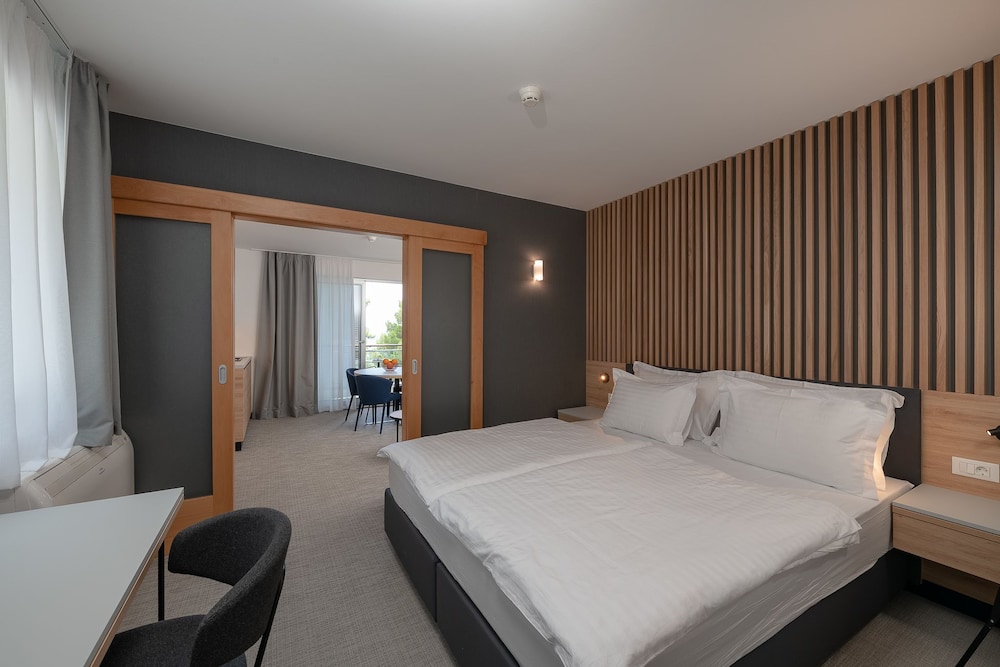 Comfort Apartment, Partial Sea View photo 3