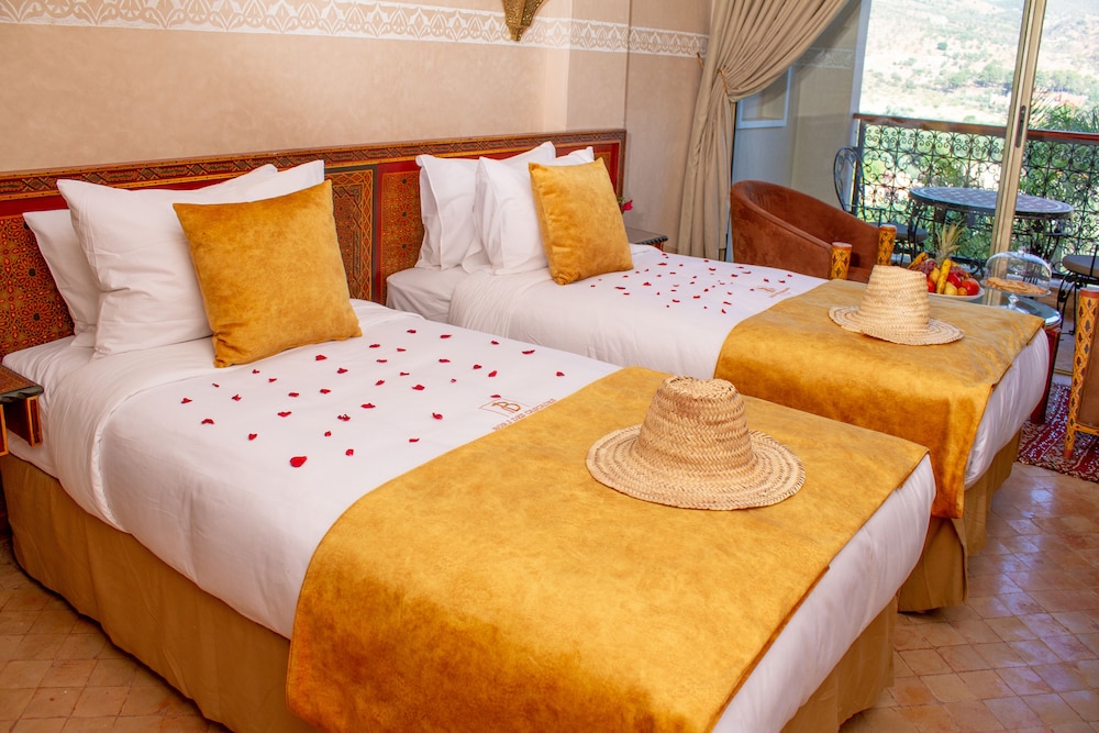 Deluxe Double or Twin Room - Photo 2