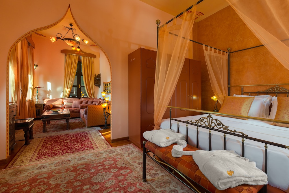 Deluxe Suite, Jetted Tub, Partial Sea View (Tzami) photo 2