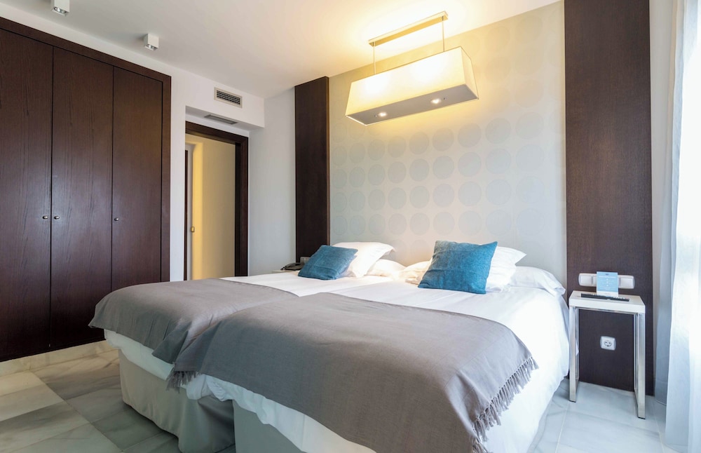 Apartment, 2 Twin Beds - Photo 1