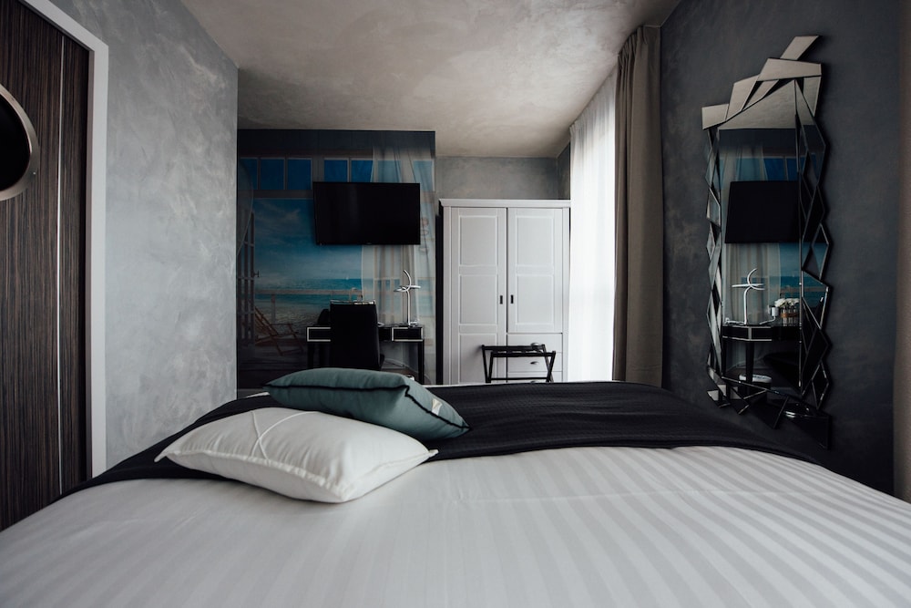 Deluxe Double Room, Jetted Tub