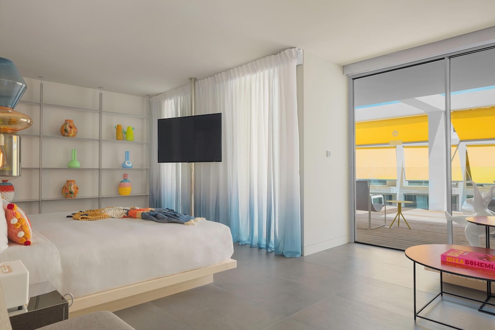 Suite, 1 King Bed, Sea View (Terrace) - Photo 3