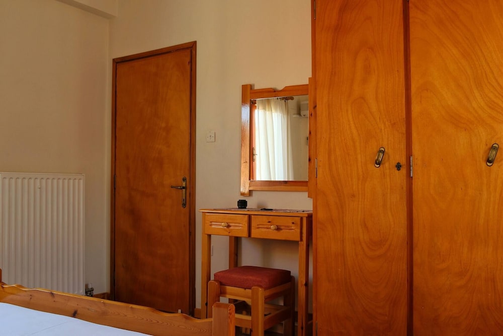 Apartment, 2 Bedrooms, Smoking, Balcony photo 2