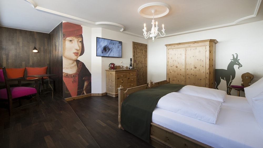 Deluxe Double Room (Grafenzimmer Jagdschloss) photo 3