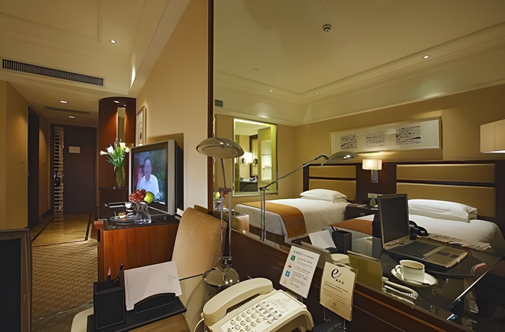 Deluxe Double Room, 2 Queen Beds