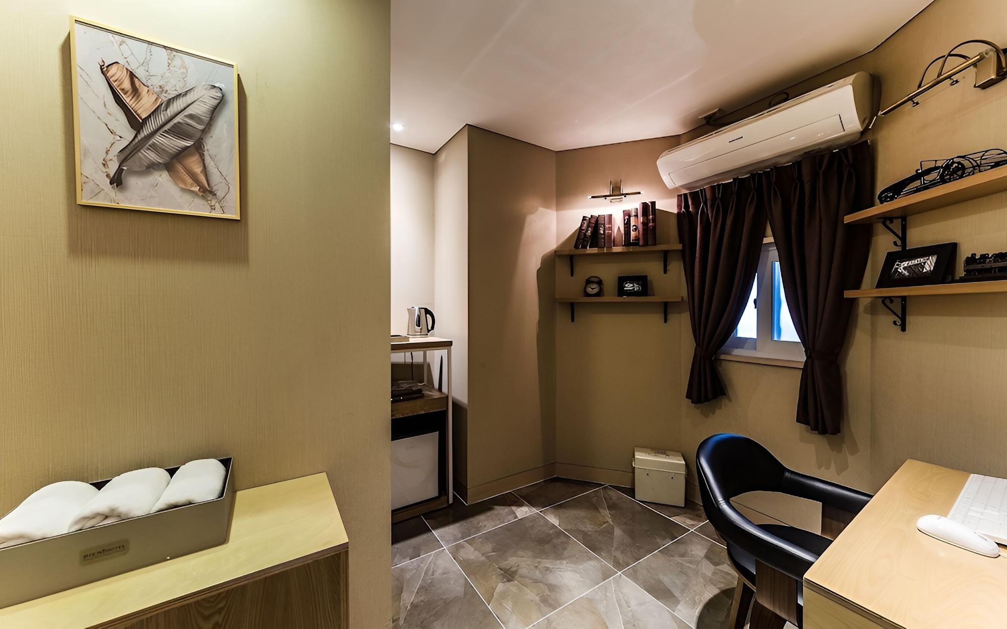 Room (Premium) - Photo 27