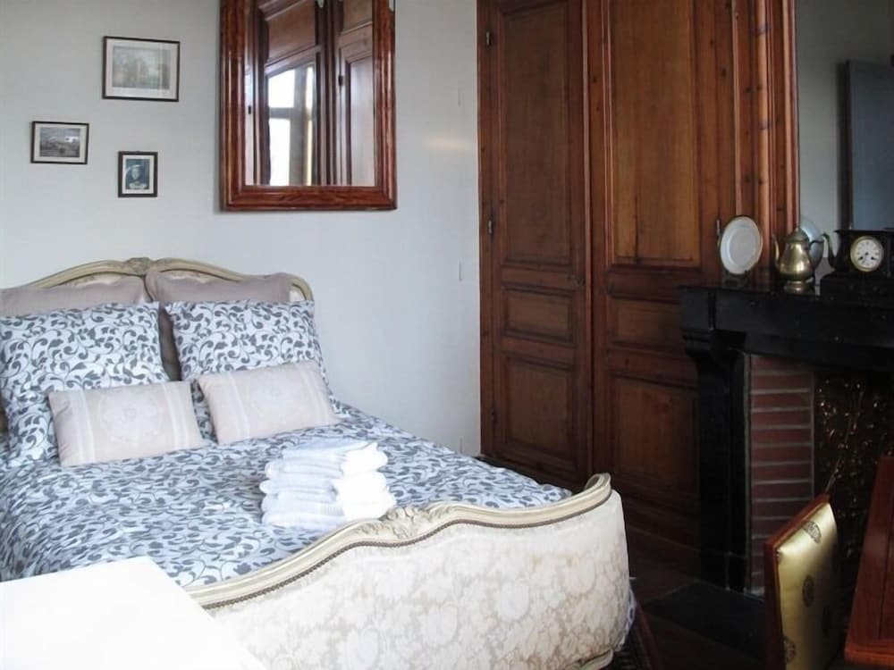 Double Room, Private Bathroom, Garden View (La chambre Galilée)