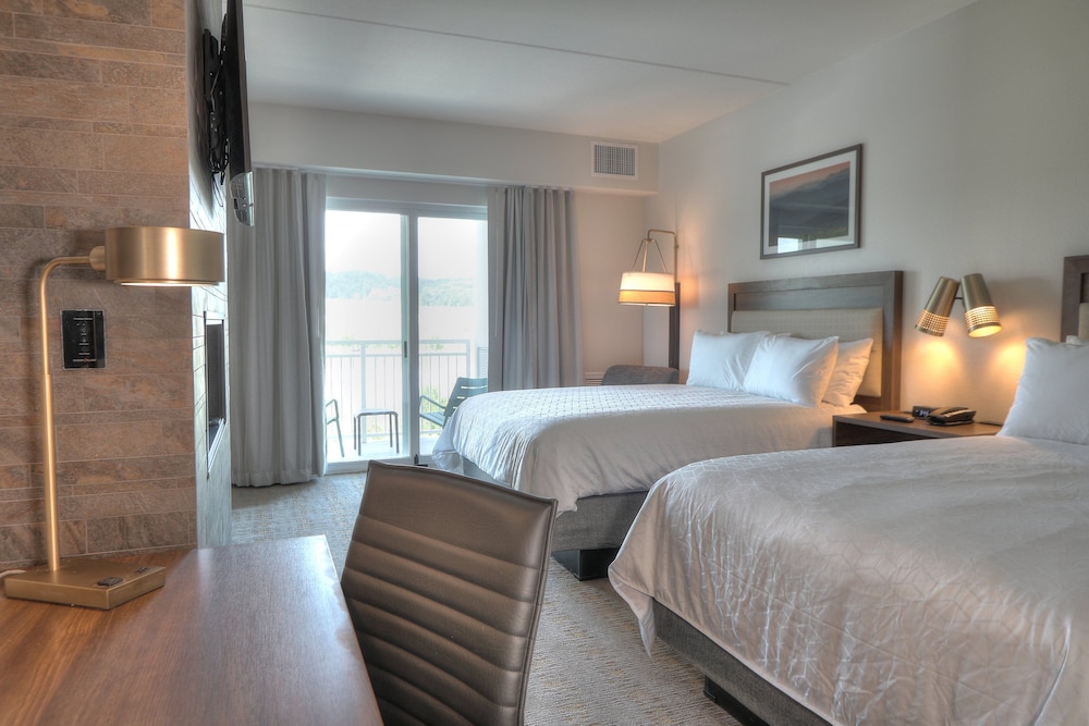 Suite, 1 Bedroom, Fireplace, River View (Top Floor) - Photo 12