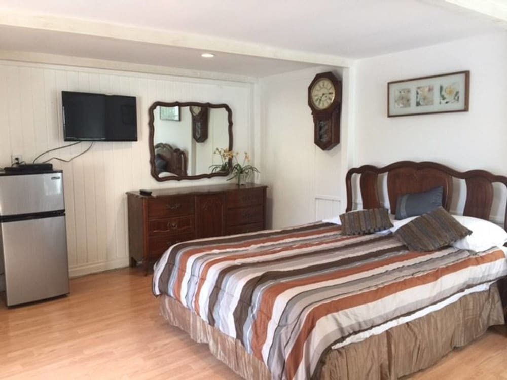 Studio, 1 Queen Bed photo 1