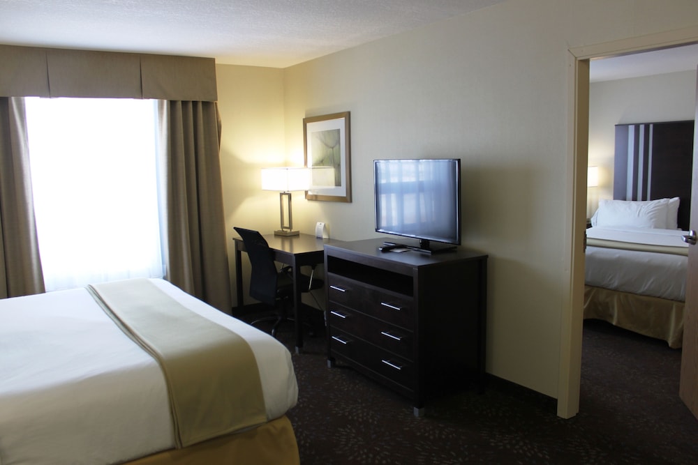 Suite, Multiple Beds
