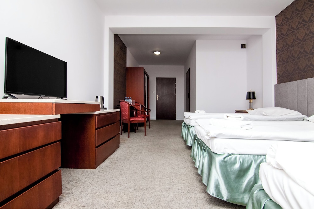 Classic Quadruple Room, Park View