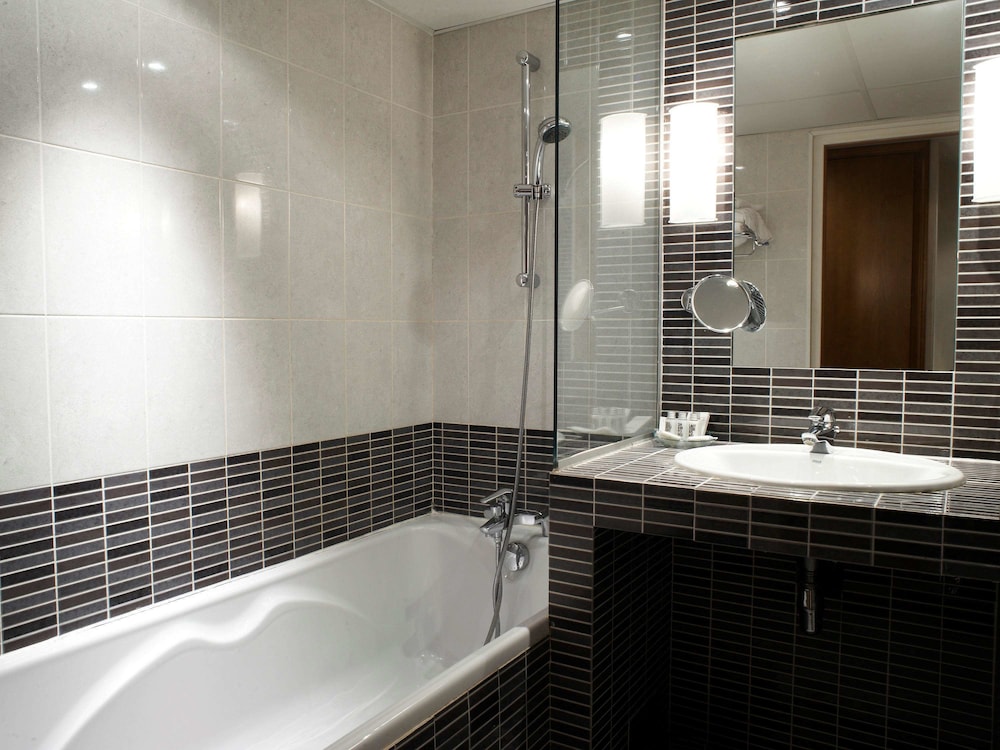 Privilege, Room, 1 Double Bed with Sofa bed, Balcony, Garden View - Photo 8