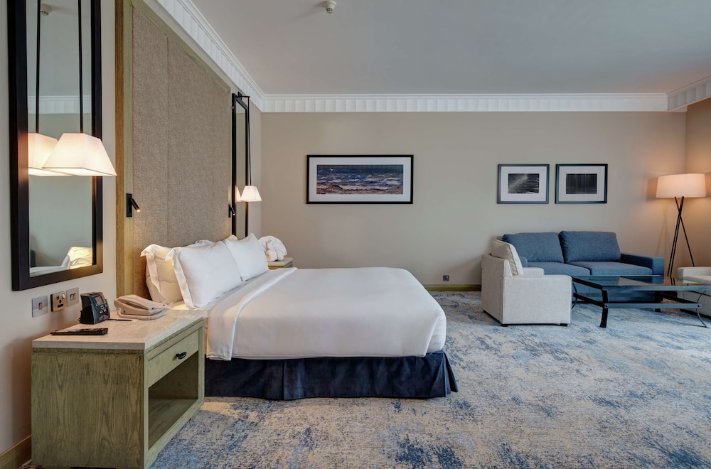 Junior Suite, 1 King Bed, Mountain View (Superior)
