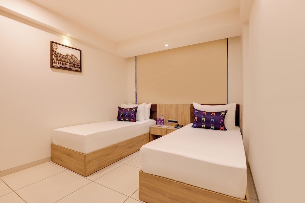 Business Room - Photo 3