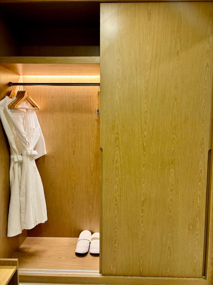 Premier Suite - Photo 6