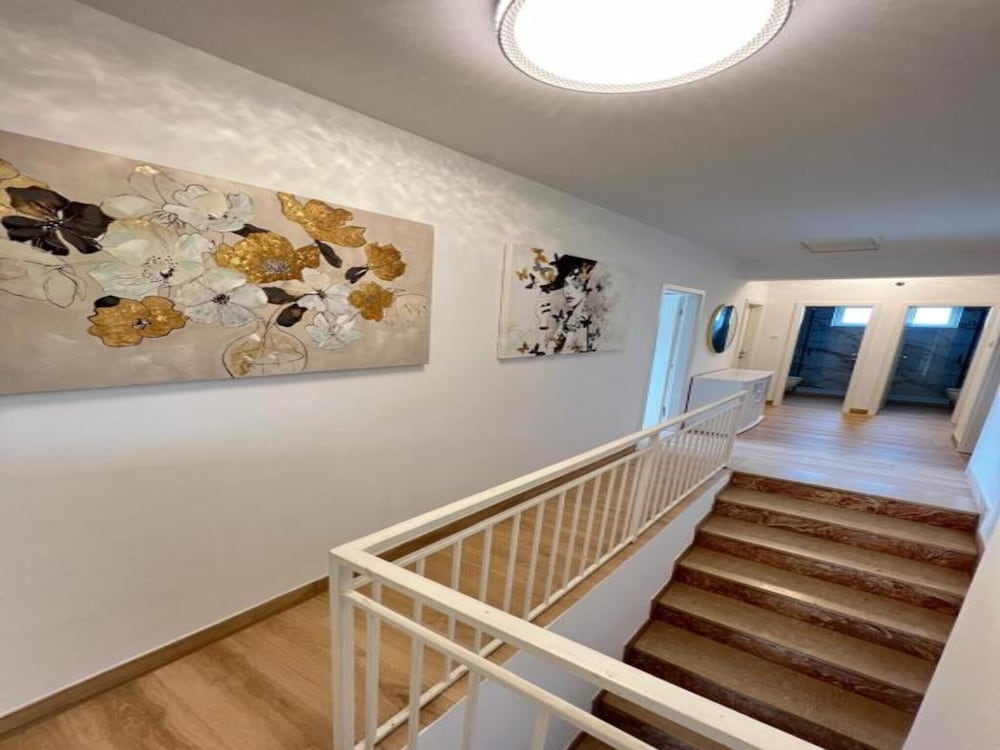 Apartment (Four-Bedroom Apartment With Sea View)