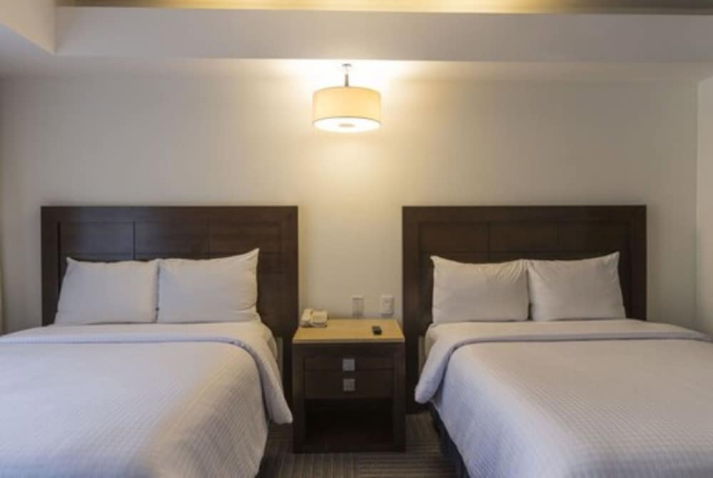 Standard Room, 2 Double Beds - Photo 3