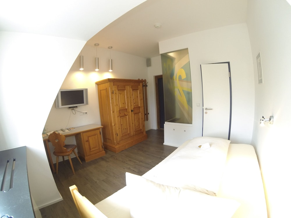 Comfort Single Room