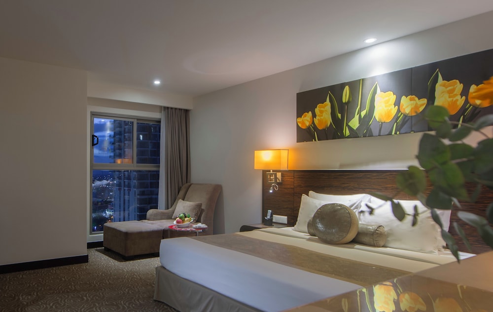 Deluxe Twin Room, City View photo 2