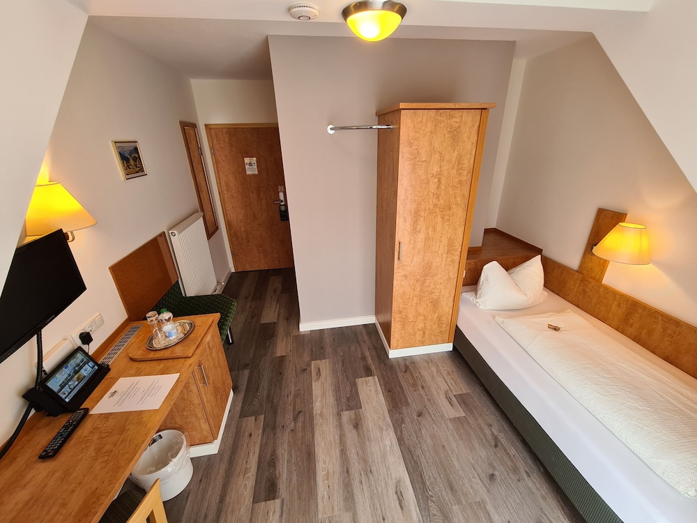 Standard Single Room photo 3