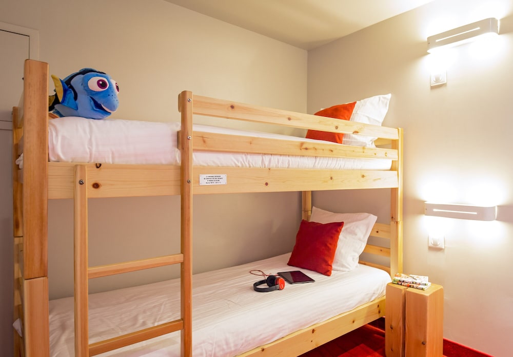 Superior Quadruple Room, Resort View - Photo 9