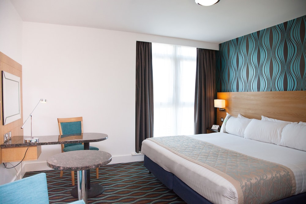 Standard Room, 1 Double Bed, Accessible - Photo 2