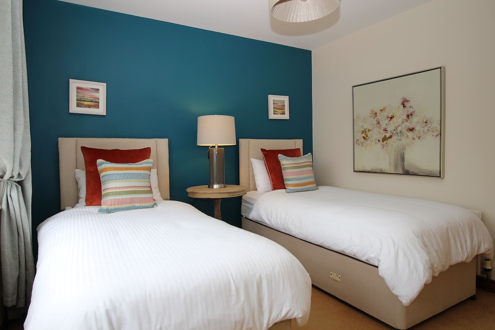 Triple Room, Ensuite photo 1