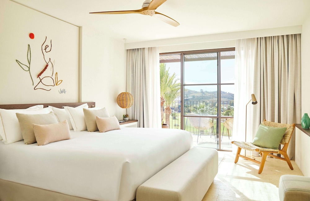 Habitación Doble Cama King, Vista al Golf y Terraza