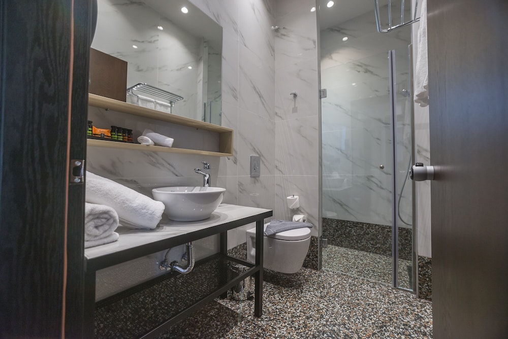 Family Suite - Photo 12