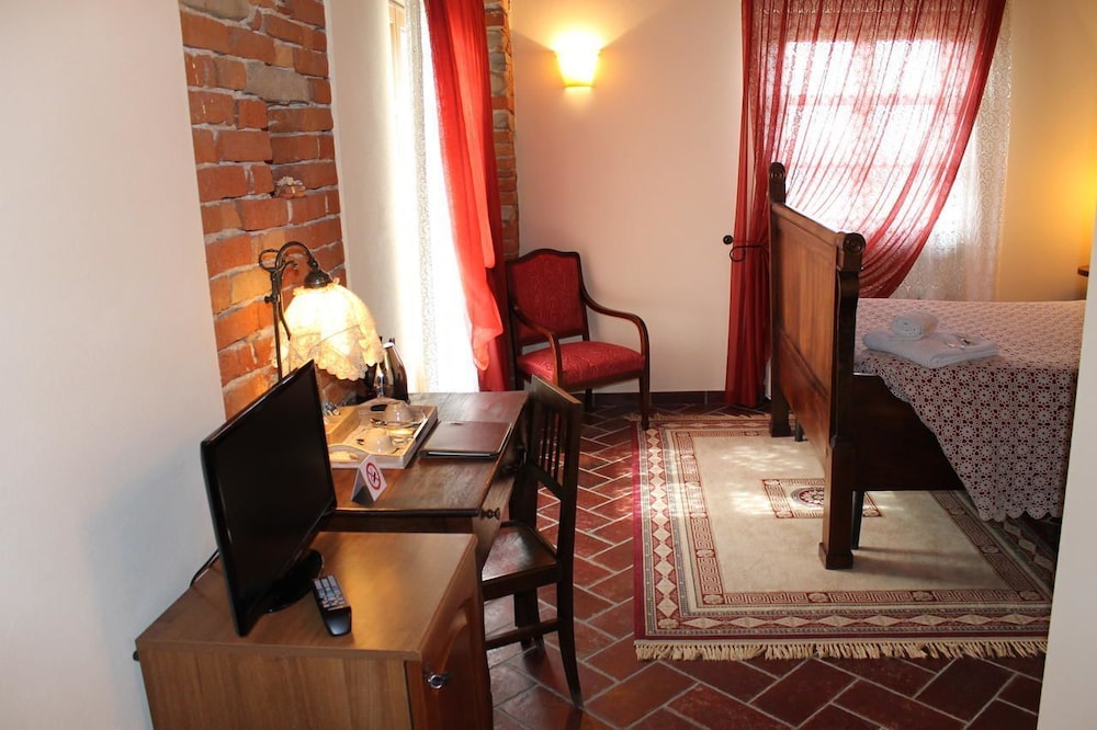 Suite, Terrace, Mountain View photo 1