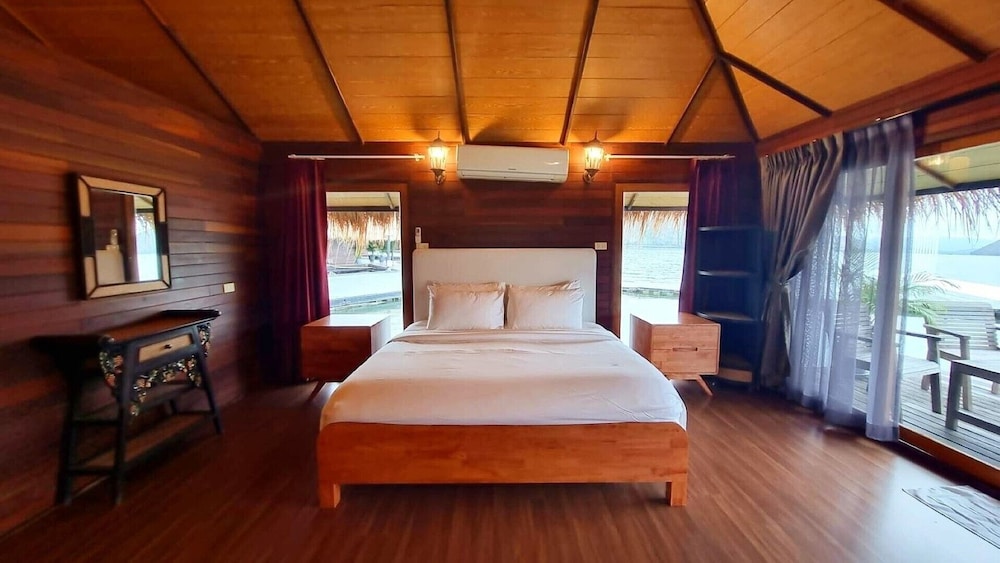 Maldives Deluxe See View - Photo 9