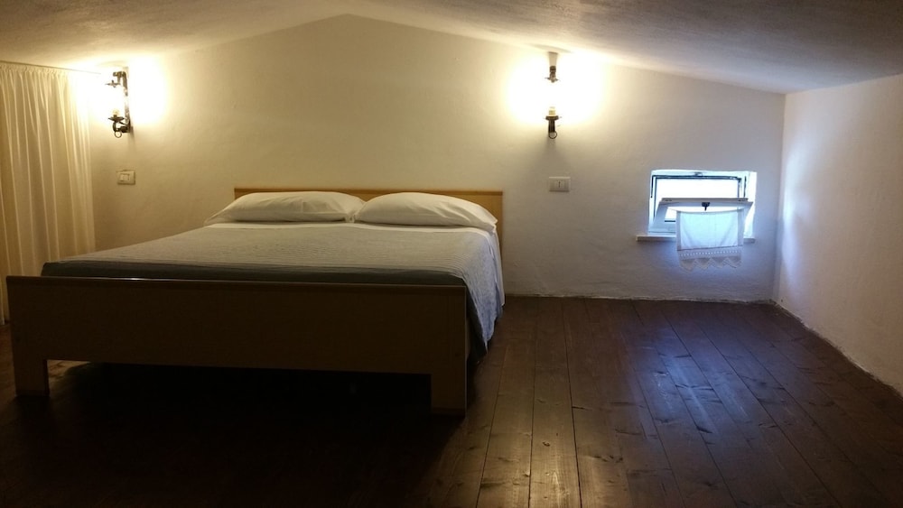 Basic Apartment, 1 Bedroom photo 2