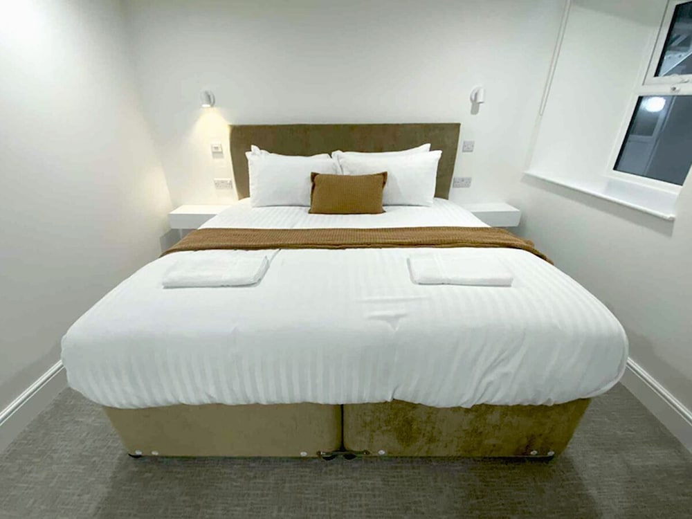 Standard Studio, 1 King Bed, Kitchenette