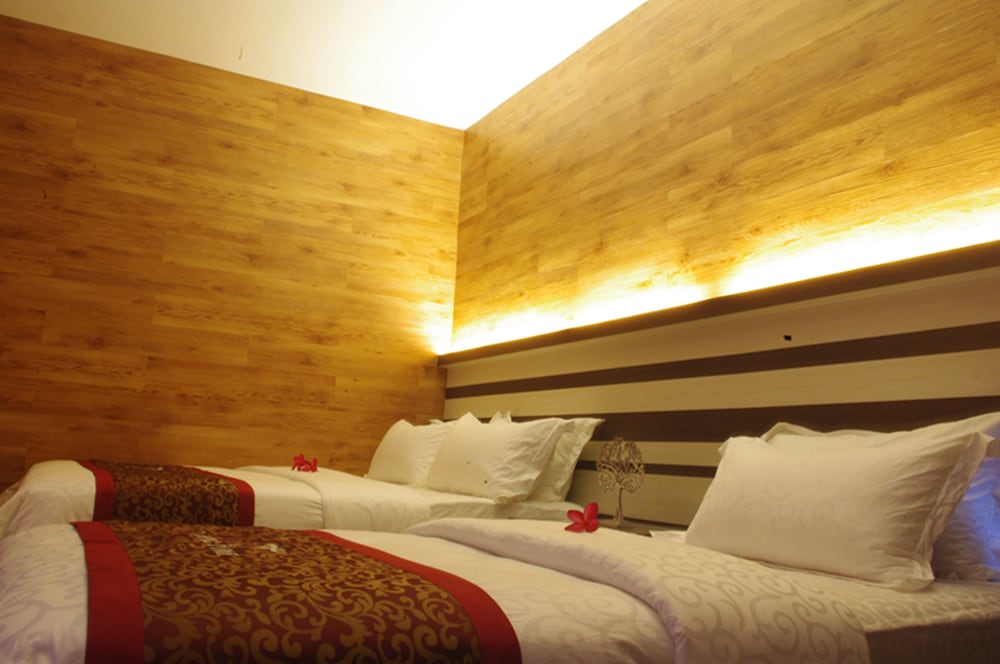 Triple Room, City View photo 2